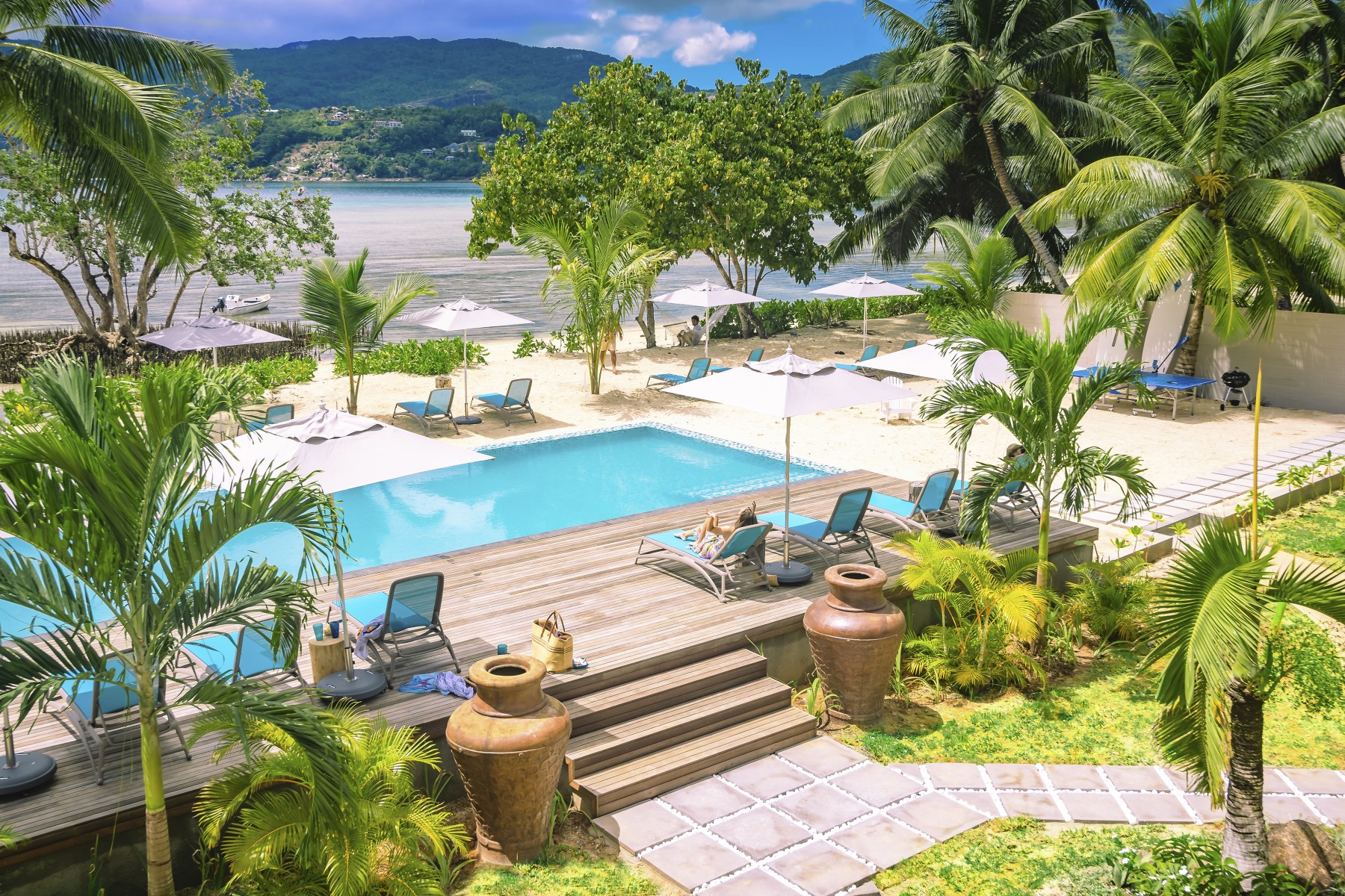Pineapple Beach Villas